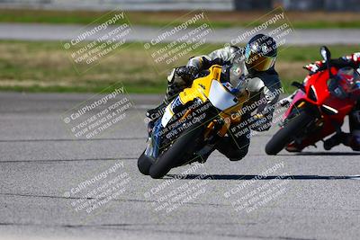 media/Jan-21-2023-Fastrack Riders (Sat) [[fcf3f88a30]]/Level 3/Session 4 Turn 6-Mountian Shot/